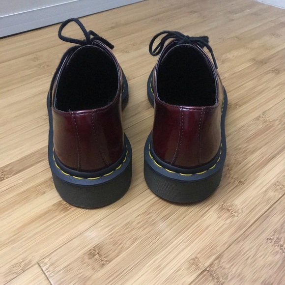 Vegan cherry red 1461 doc shoe - Picture 3 of 4